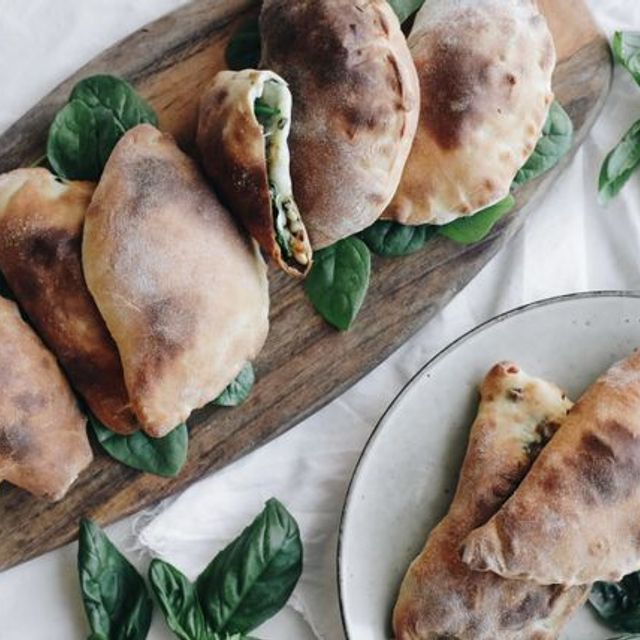 Mini calzones with spinach